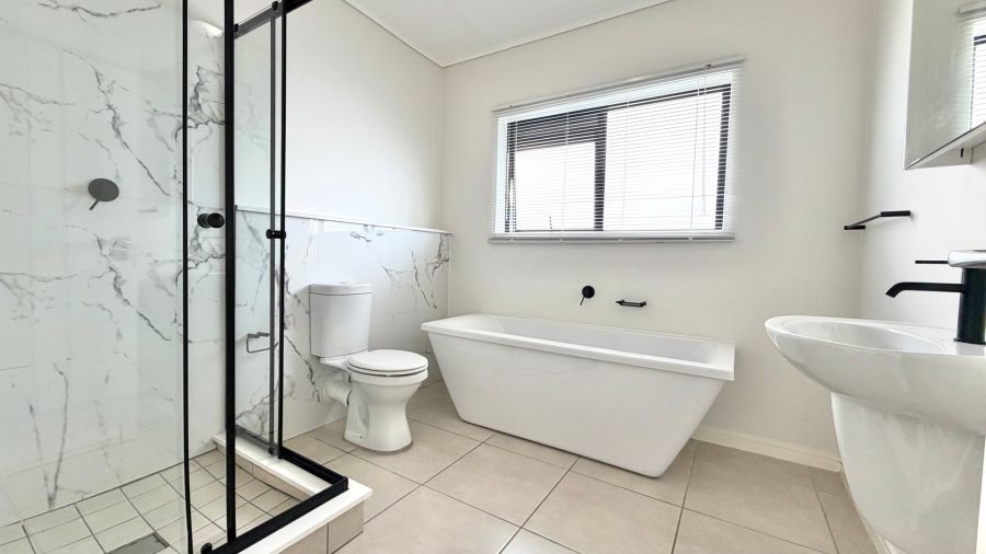 3 Bedroom Property for Sale in The Huntsman Western Cape